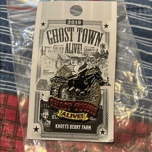 🎉SALE🎉 $5 or 3 for $10🎉Ghost Town Alive! Knott's Berry Farm Pin